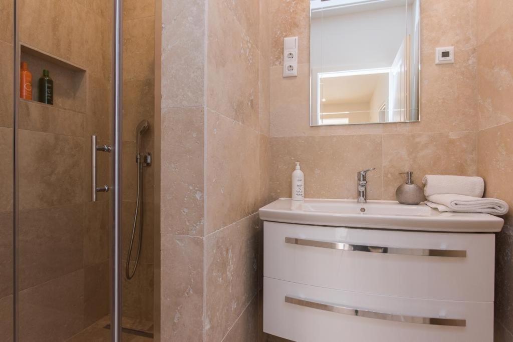 Vlatino Villa Seget Vranjica Luaran gambar